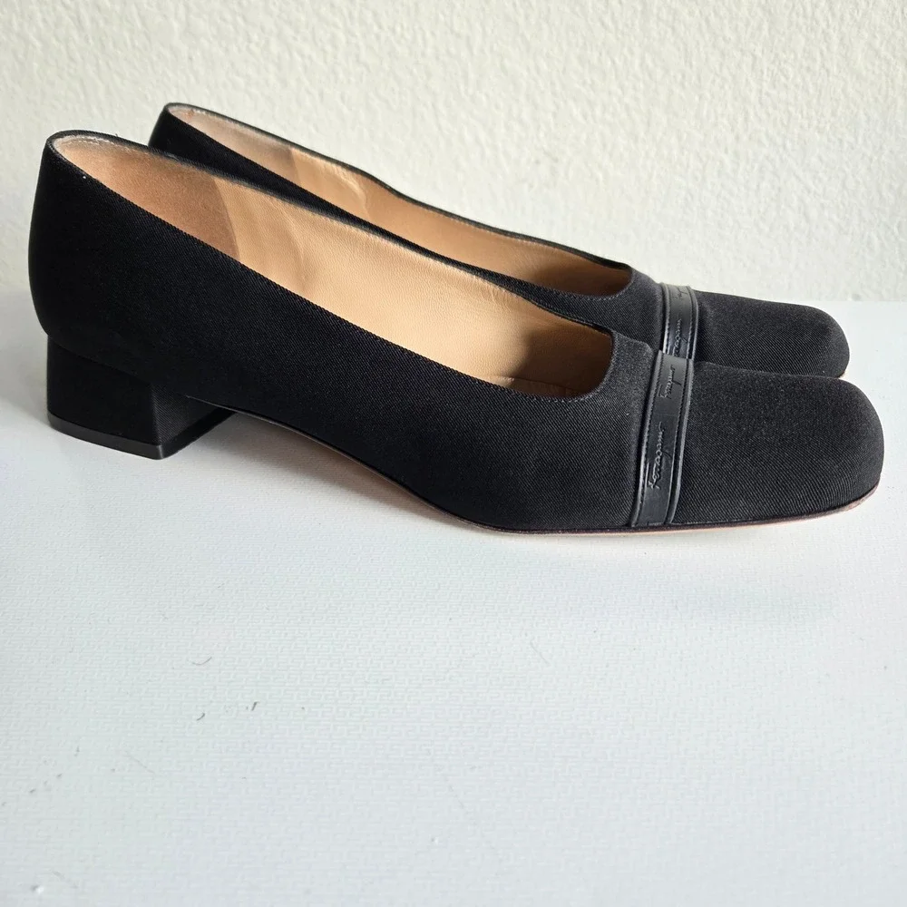 Salvatore Ferragamo Boutique Black Canvas Square Toe Block Heel Pumps 9AA
